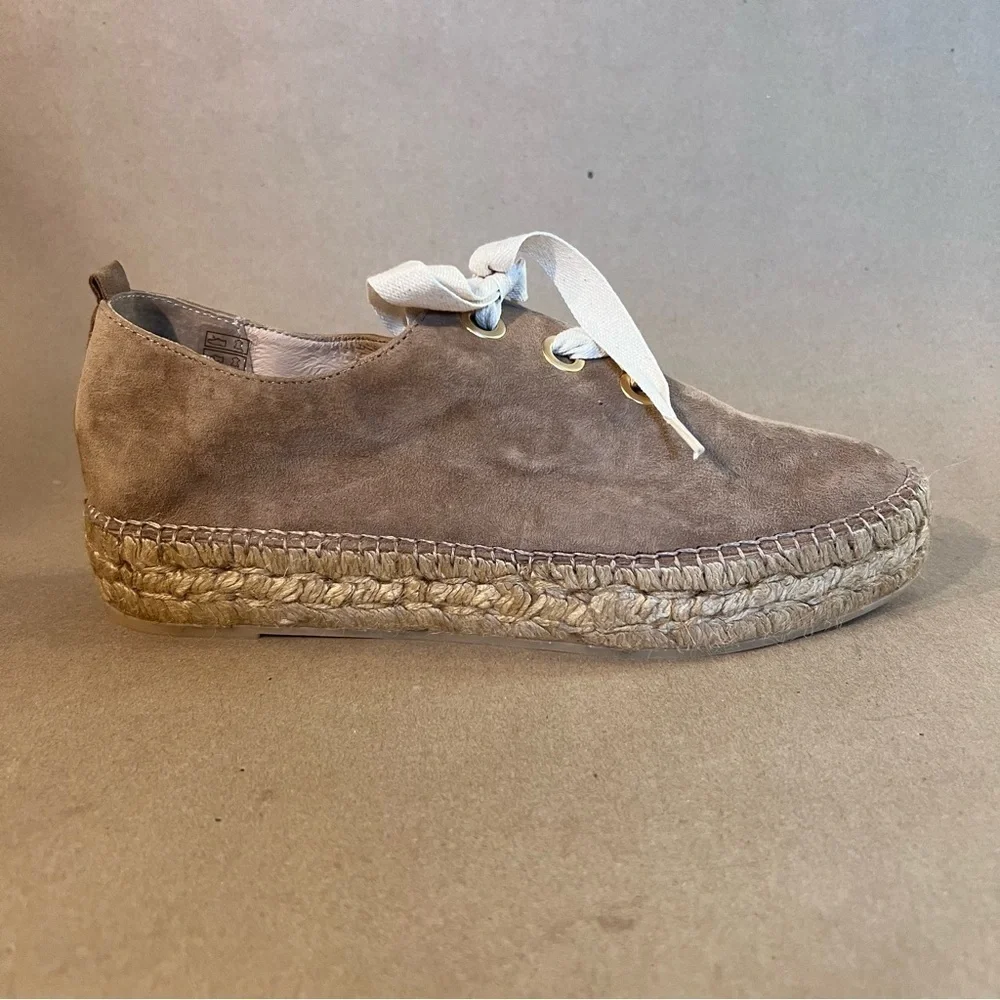 NWOB Eric Michael Womens Espadrilles Platform Heels Tan Suede LaceUp Spain EU 42